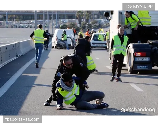 暴力行为判罚为何常被裁判忽视？深度解析规则盲区