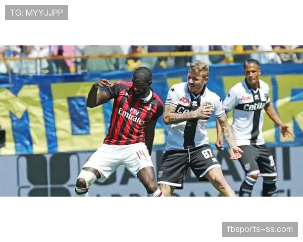 国际米兰战术失衡引发内讧，争冠关键期阵容隐患逐步显现，对球队竞争格局带来变化