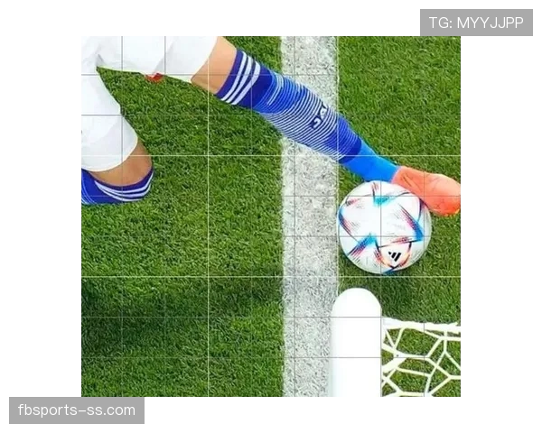 同时出界判定规则解析：如何判断球权归属？